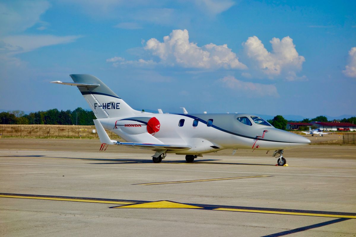 Business aviation airlines